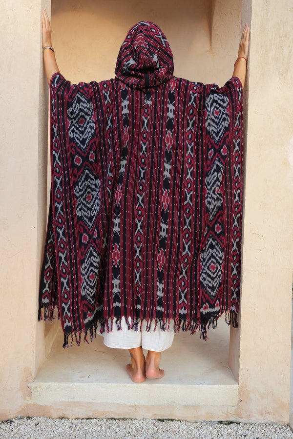 Mimpi Hooded Poncho Cape - Women's Purple Tribal